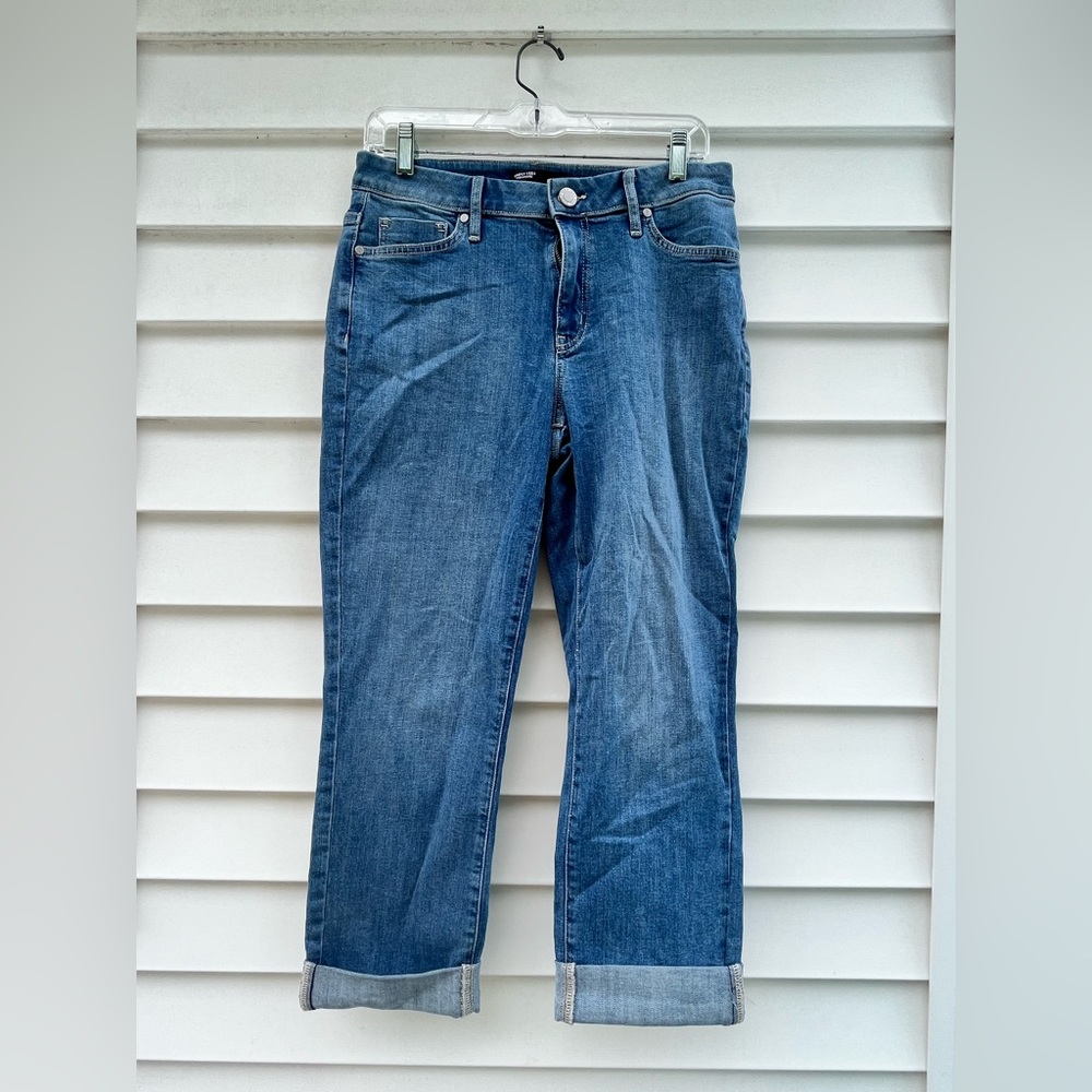 SIMPLY VERA VERA WANG DENIM CAPRI NWOT